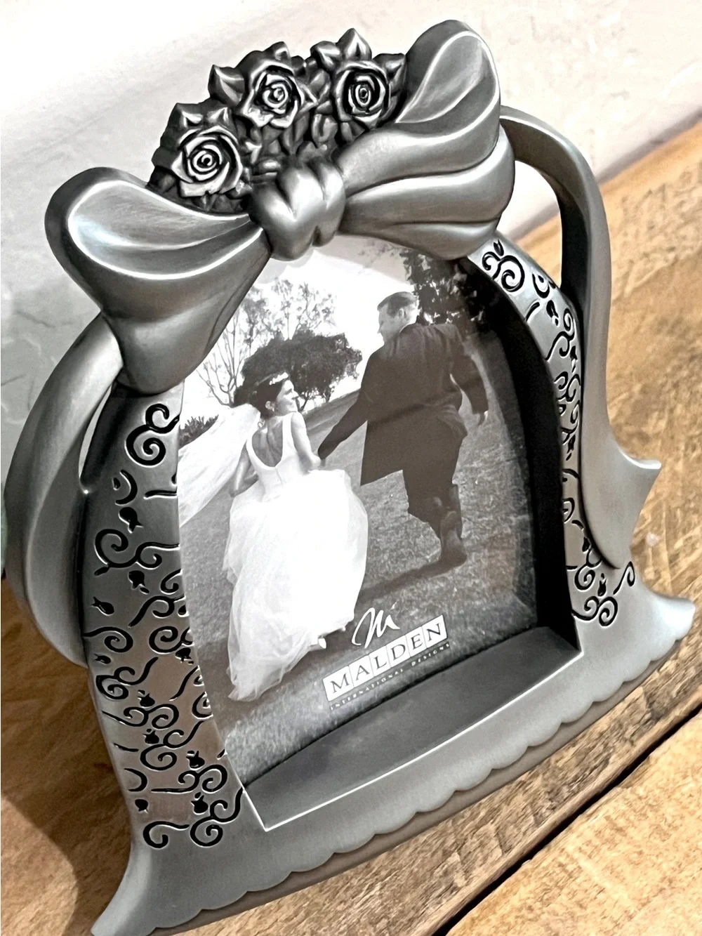 Malden Pewter Bow Rose Wedding Picture Frame 3.5x5 Style 6573-35